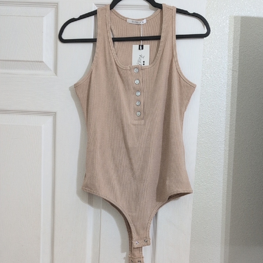 Chic Beige Ribbed Bodysuit